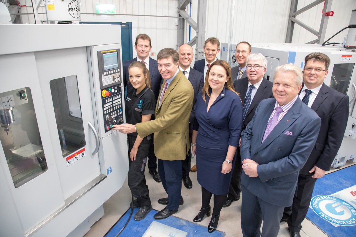 £4m manufacturing training hub opens:
zenoot.com/4m-manufacturi…
#GBmfg #UKmfg #STEM #apprentice #TheFuture #Manufacturing