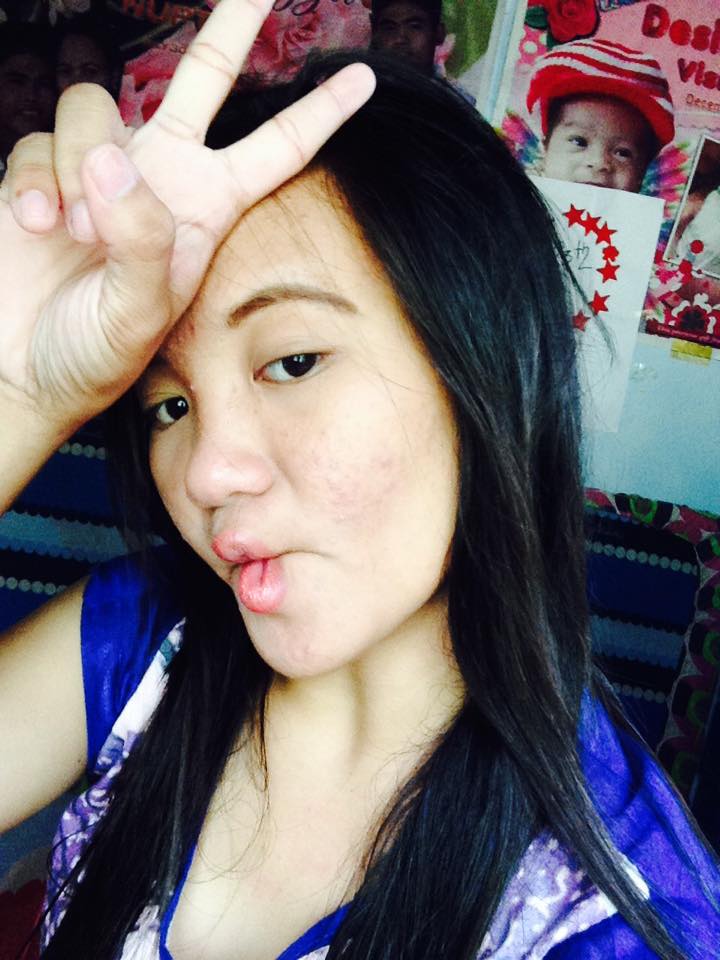 LykaVista's tweet photo. Makapag practice nga mag makeup HAHAHA https://t.co/47mUwpgurj