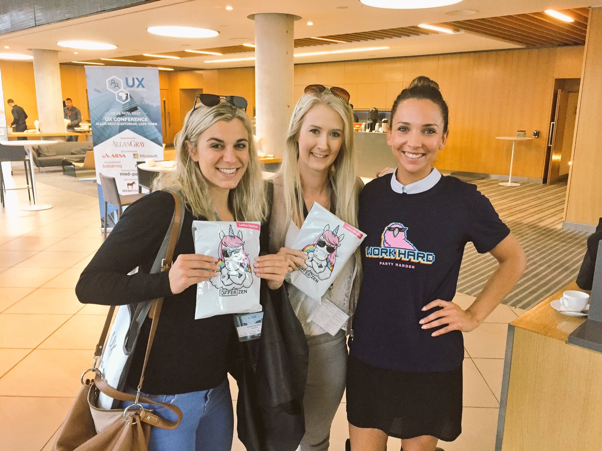 OfferZen's tweet photo. Having such a great time meeting The UX community @UXSouthafrica #UXCPT17 . These peeps have such great energy! https://t.co/ghjWYUHggC