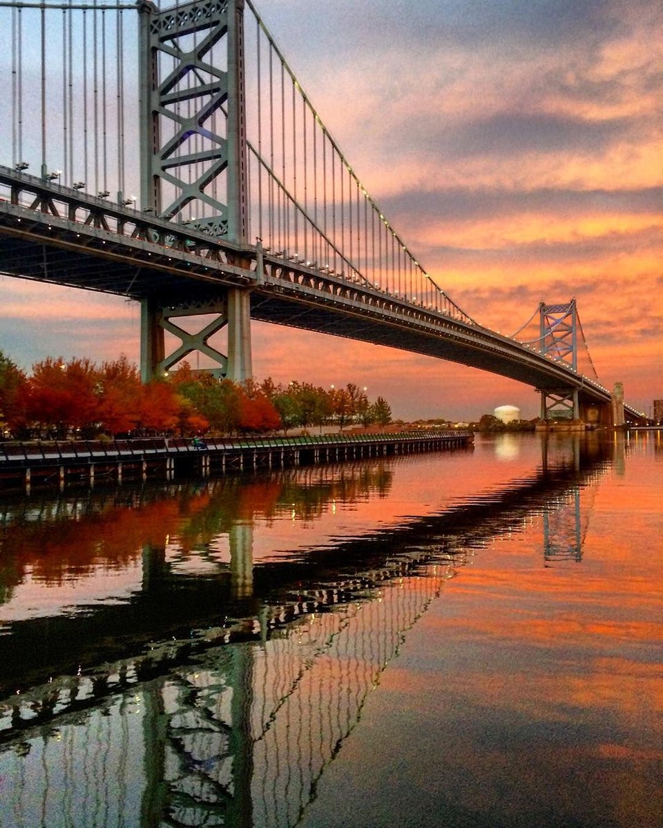 Ben Franklin Bridge #Philadelphia 
#sunset 
happy day twitter friends🌺🌞