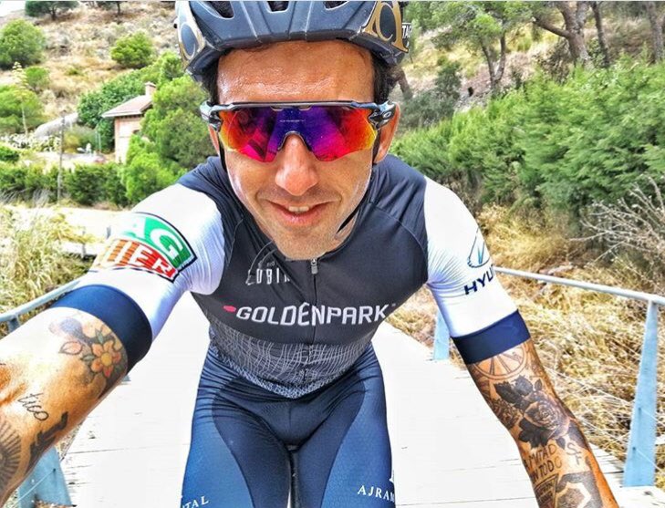 josefajram's tweet image. Buenos días!
Sorteo este maillot entre todos los RT!! El jueves anunciaré el ganador/a, suerte diosarr@s !!
@GoldenPark_Esp