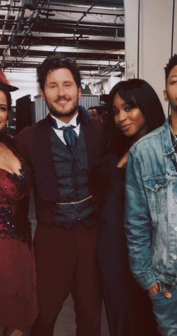 Korslayage's tweet photo. But like... #Valmani https://t.co/db77eaQDyf