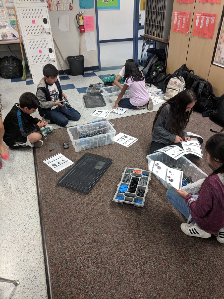 LewisAllStars's tweet photo. 4th and 5th grade Robotics begin!! #Lewisallstars #Dusdsteam #Dusd https://t.co/pADjiNOKTn