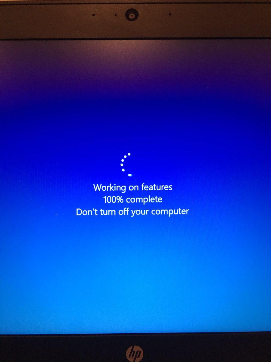 ChristinaFinkel's tweet image. What part of this exact message do I believe after 10 minutes? The 100% or the don&apos;t turn off? #POS #windows10installation