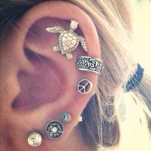 Earrings tweet media