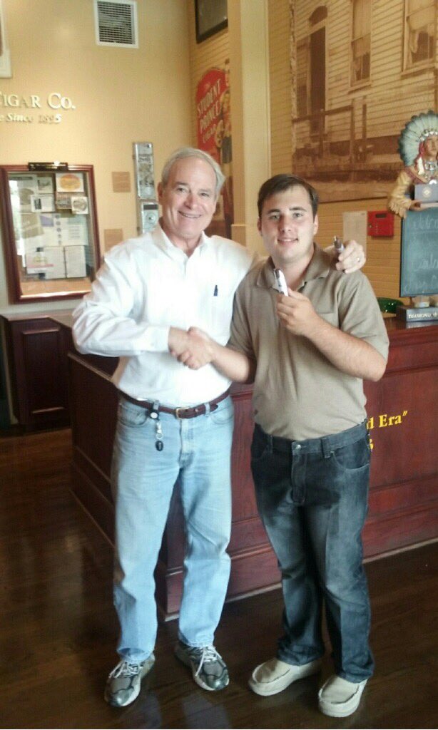 DylanCigar's tweet photo. One of the best days of my life meeting Bobby Newman of JC Newman cigars https://t.co/aZchp8pymK
