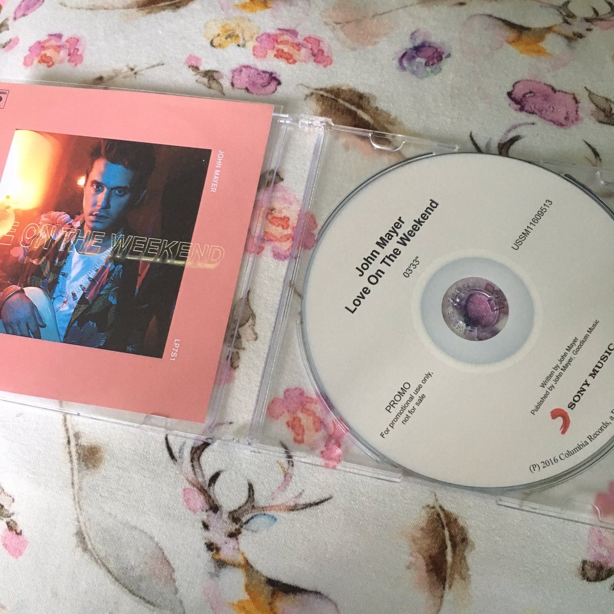 duckstar_85's tweet image. A little bit of light on an otherwise dark day #lotw #promocd