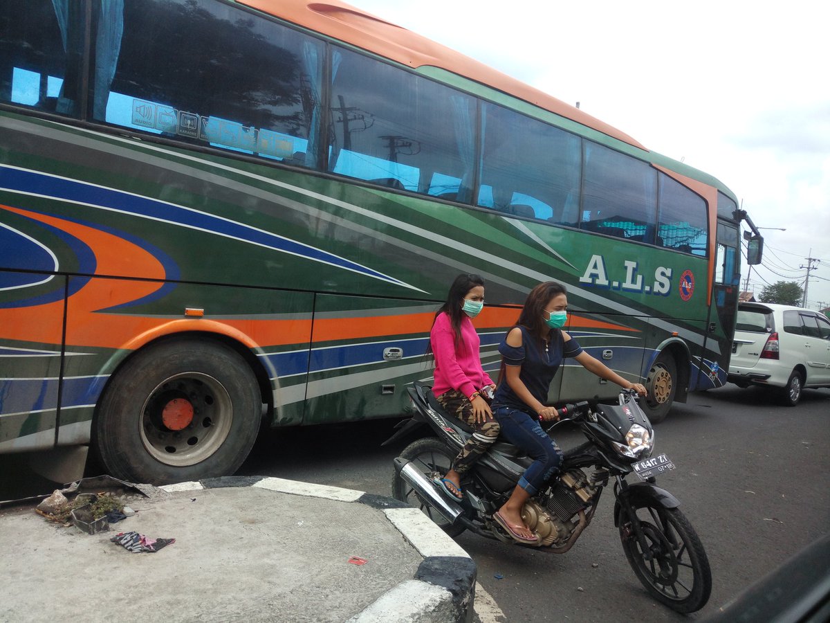 sam_satrio's tweet photo. @e100ss : pacare sopo iki...cat woman kekinian .(Medaeng) https://t.co/rGpfA7bzpR