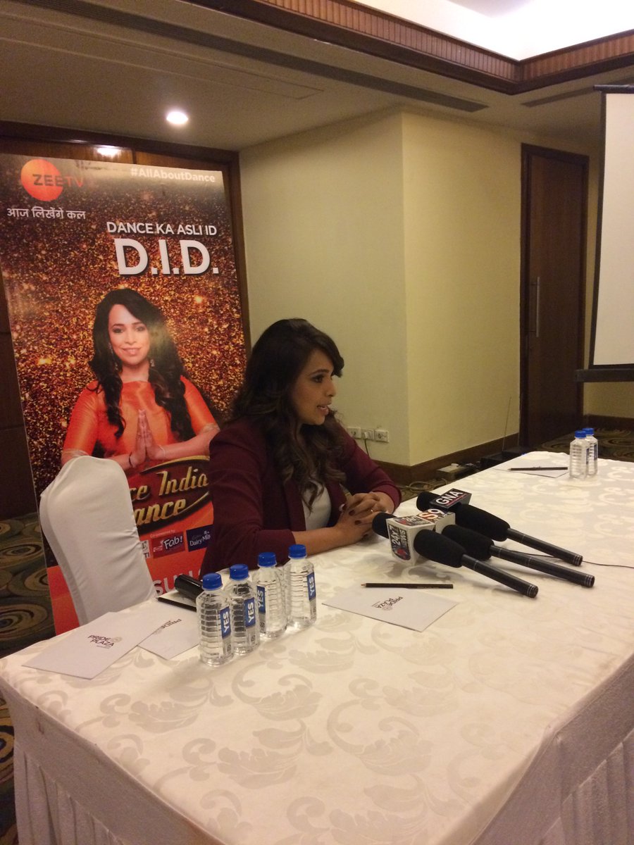 pradhan_mini's tweet photo. Press con in Ahmedabad https://t.co/mAKD5ikMw0