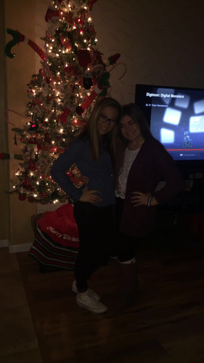 MikaSkylar's tweet image. Happy 17th Birthday Kyra Nicole! I love you soo much, and I am blessed to call you a bestfriend (even if we live a state apart). I am so lucky I got to fly out, and spend this special day with you!❤️ #WeAreGettingOld