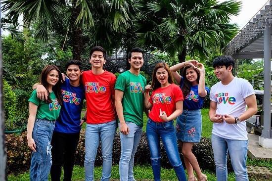 JLGofficial_'s tweet photo. Pagdating talaga sa wacky pose laging panalo't agaw atensyon si @iamandalioloisa 😂😂😂 #TGSRelasyon https://t.co/OREae2E8q7