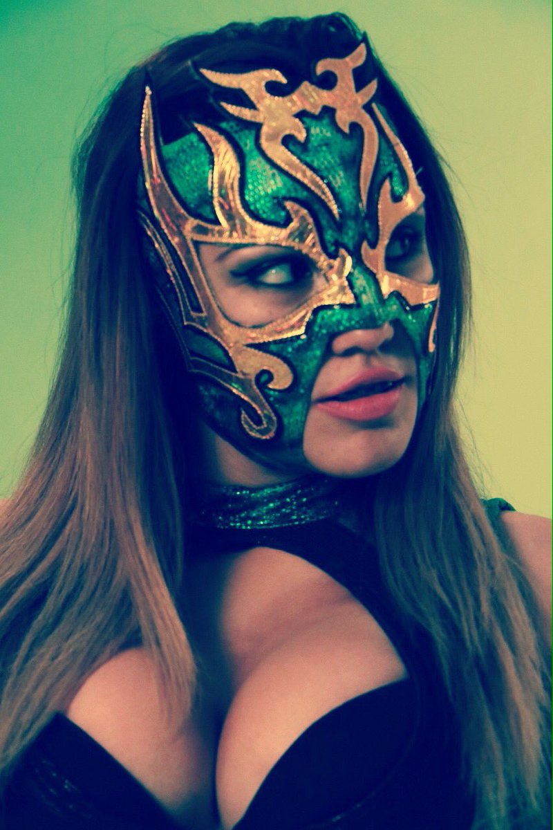 LaHiedraAAA's tweet photo. Ella es linda pero Peligrosa. 👑.!!! https://t.co/jkQ9RcOTur