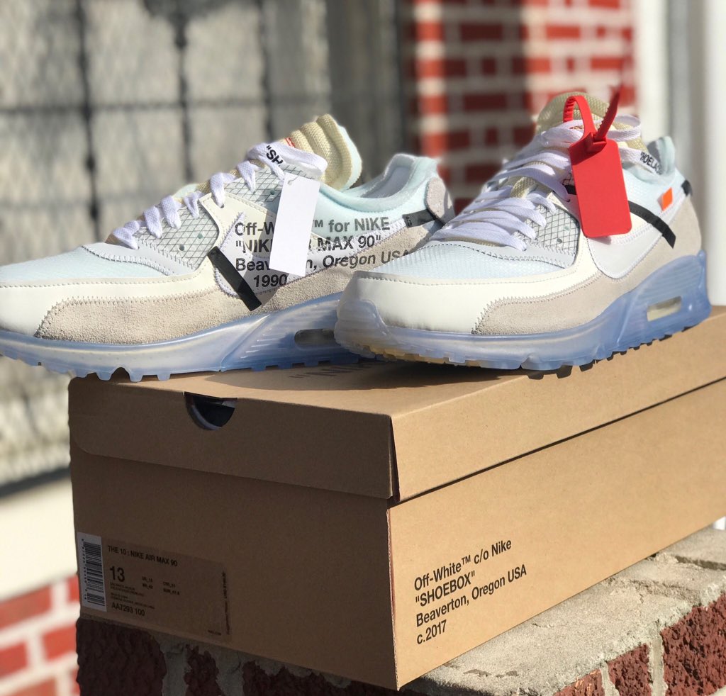 Soha1lKhan's tweet photo. @virgilabloh send me a pair pls 😭 https://t.co/O0imNnnBkj