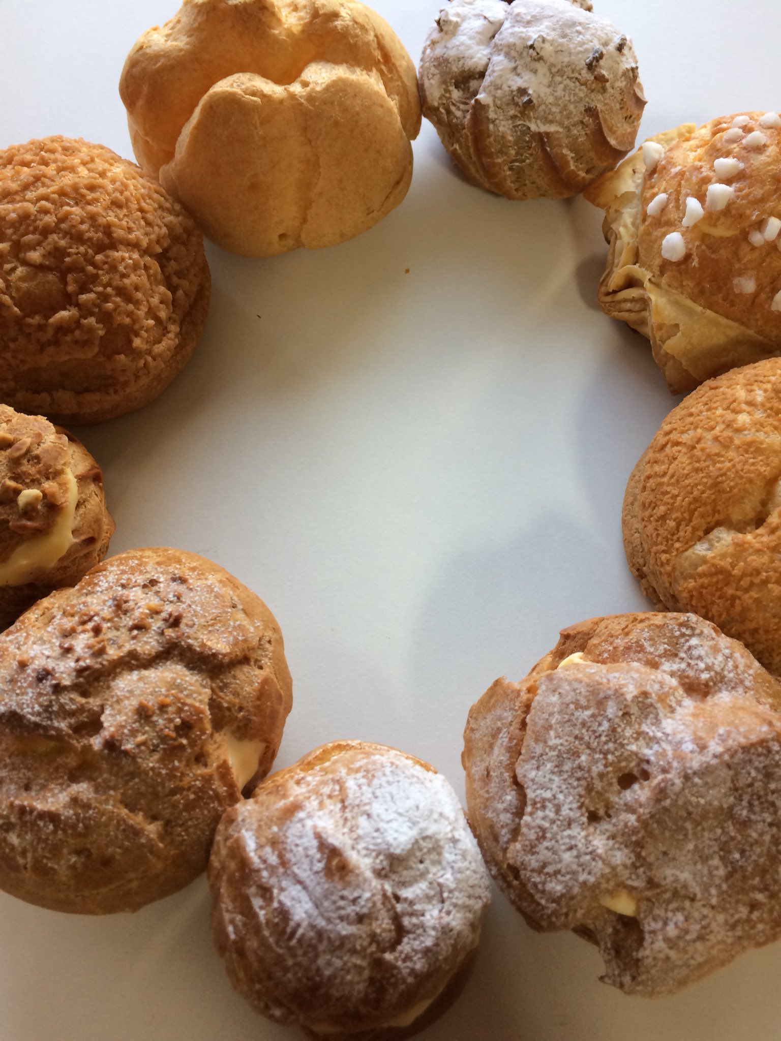 東灘さんぽ Twitterren ๑ ㅁ ๑ 東灘区内のケーキ屋さん9店舗でシュークリームを購入し食べ比べ アンプレッション 彩 エイル シエルクレール ショコラリパブリック シンフォニーナガノ セークルトロワ ラトリエ ドゥ マッサ