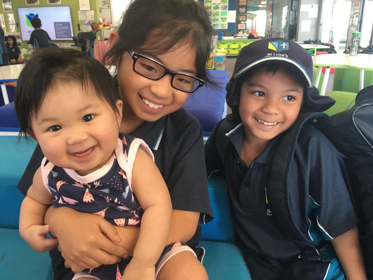 StLukesMP's tweet photo. Ava came to the College to pick up Angelica and Alexis this afternoon. #family #stlukescommunity https://t.co/sm0PHCViRY