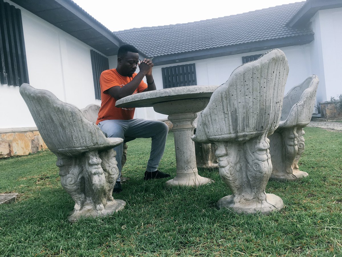 goldmannmusiq's tweet photo. And Daniel prayed #globalpartners17 #prayer #music #gospel #photography #ghana #tuesday @moodygpt @moodyradio @fififolson https://t.co/HXibKuyOxH