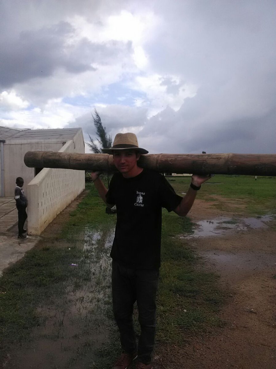 SRI_Initiatives's tweet photo. Ricardo helping in the constraction of the bamboo made Pavillion https://t.co/RNd5c6r6Pm