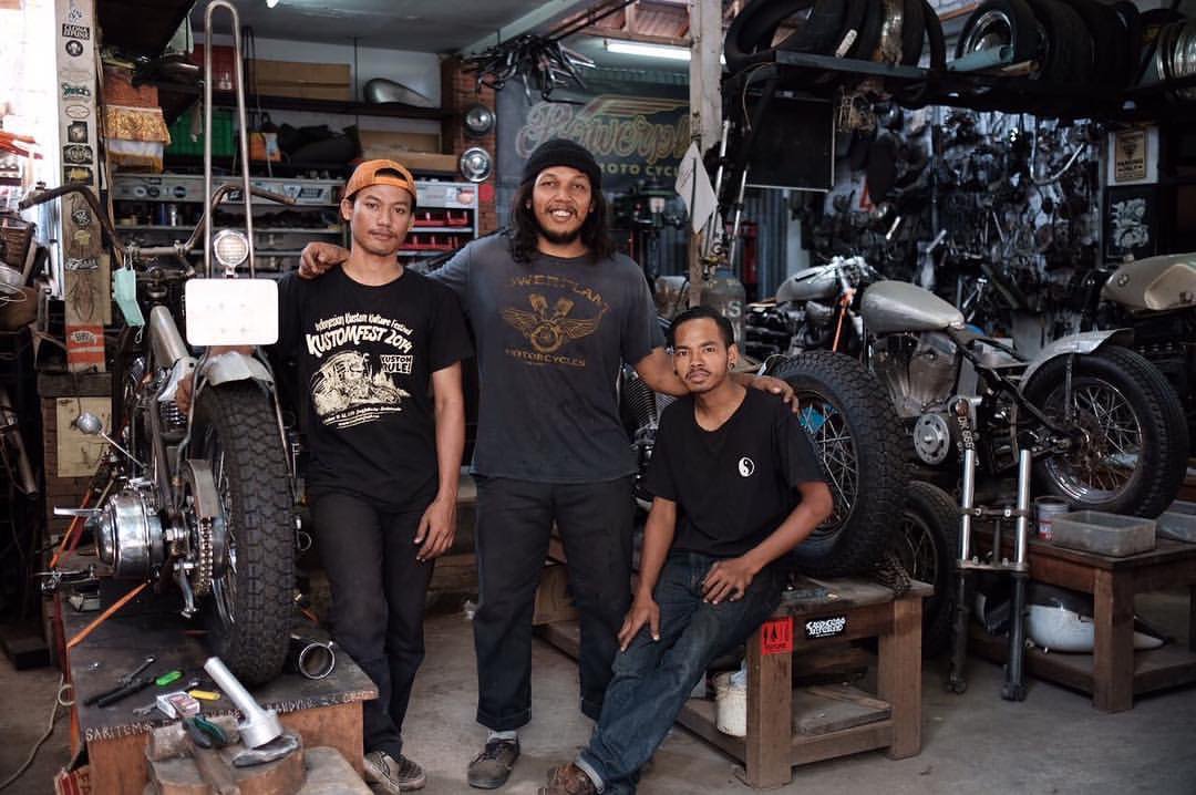 HumasDenpasar's tweet photo. Miliki Ciri Khas Meng-Custom Motor
Rai Mantra Dukung Kedux Garage Berlaga Di Yokohama Jepang https://t.co/xqIuONKTKq