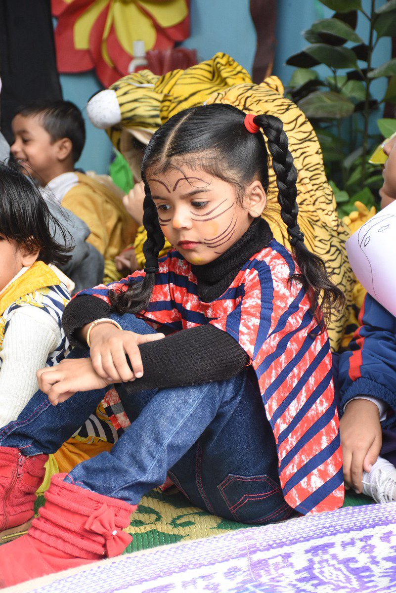 WeLucknowPage's tweet image. On the occasion of #Children&apos;s #Day  FANCY DRESS #compition was held on the theme #ANIMALS AND #BIRDS in @KidzeeIndia  #School. 
The children had lots of #fun and #danced all along. 😊
#LucknowPage
#Lucknow
