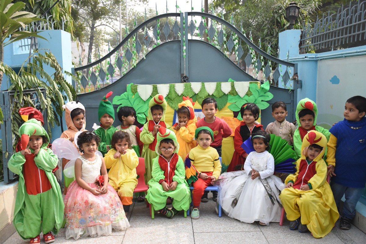 WeLucknowPage's tweet image. On the occasion of #Children&apos;s #Day  FANCY DRESS #compition was held on the theme #ANIMALS AND #BIRDS in @KidzeeIndia  #School. 
The children had lots of #fun and #danced all along. 😊
#LucknowPage
#Lucknow