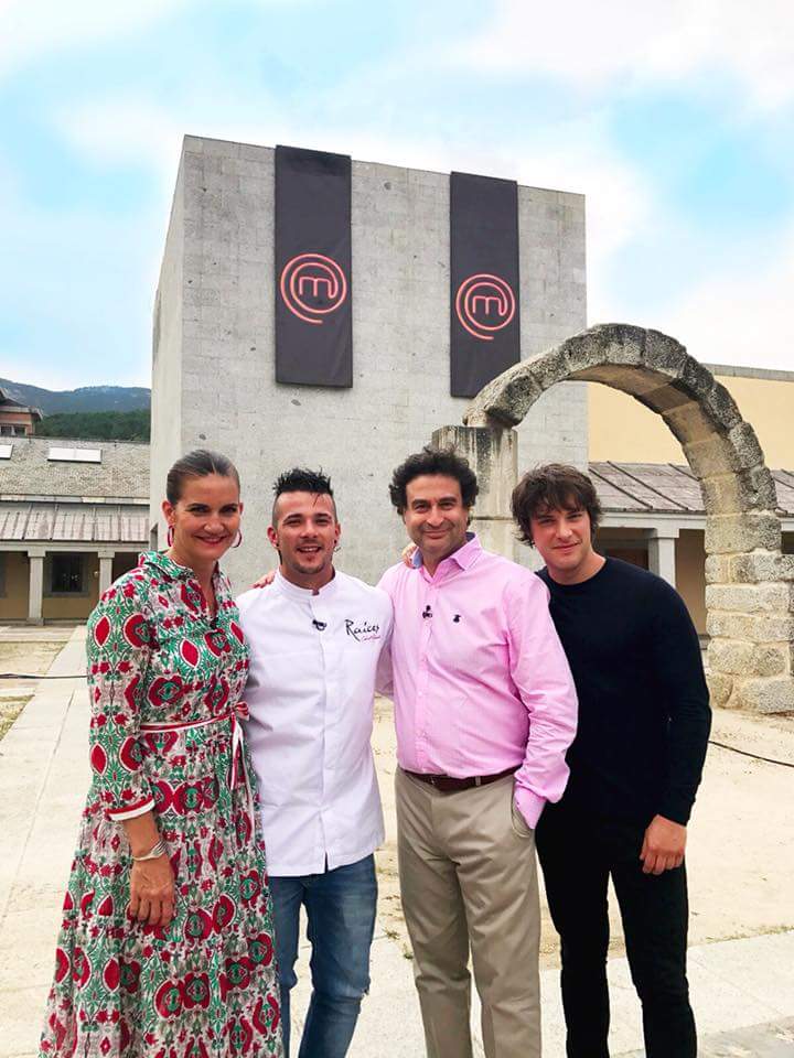Hoy Semifinal de #MasterChefCelebrity con nuestro <a href="/carlosmchef3/">Carlos Maldonado</a> más gamberro. 👏👏👏👏 a ver quién se lo pierde!!!