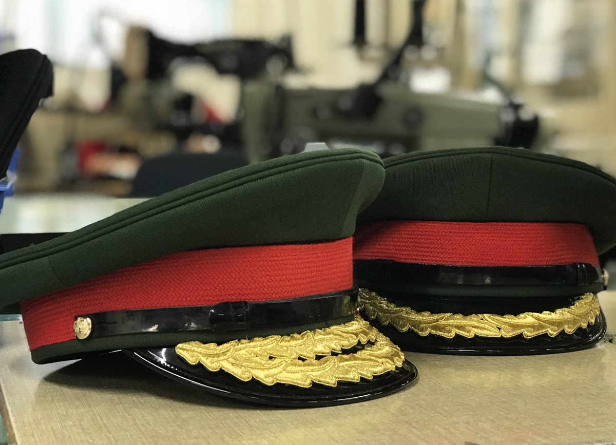 tryandlilly's tweet photo. #Capoftheweek Kuwait National Guard winter caps made in 1992 for @kng_kw #militarycaps #kng #nationalguard https://t.co/5esoRUi9jx