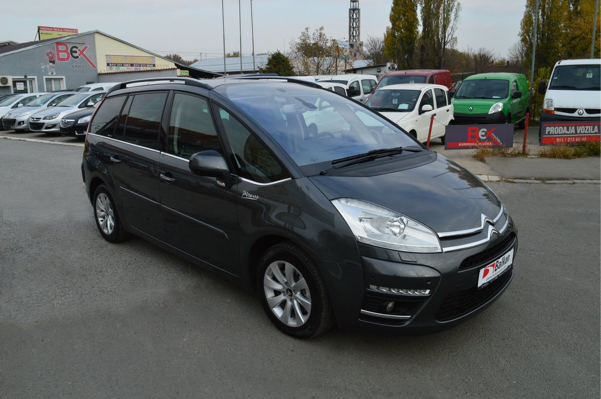 balkan_auto's tweet photo. Dopada nam se paket opreme u ovom udobnom sedmosedu, a pogotovo Phillips zvučnici i ekrani za zadnja sedišta, na kojima će deca biti mirna kao bubice gledajući crtaće ;) #CitroenC4GrandPicasso Više detalja: https://t.co/LWwFPlvXrc ⛳#NoviBeograd #AutoPlac
☎️ 066277000 https://t.co/QOzGvUEKpY