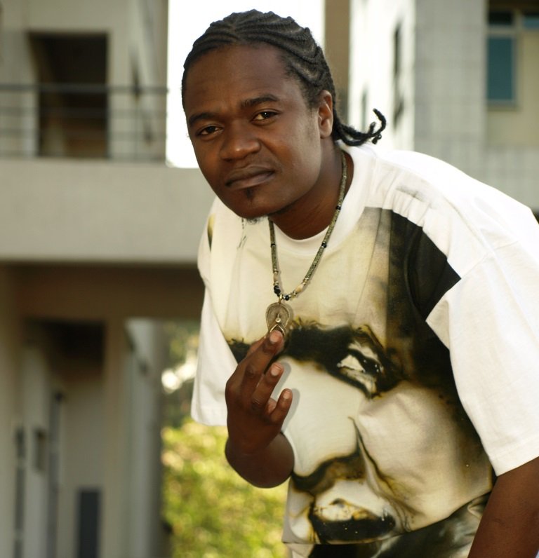 HomeboyzRadio's tweet photo. Brand new music #VileNaskia @juacaliGenge  Feat @WyreDaLoveChild  playing on the music room #Class124 
Are you feeling it? https://t.co/InwVYiCeTS