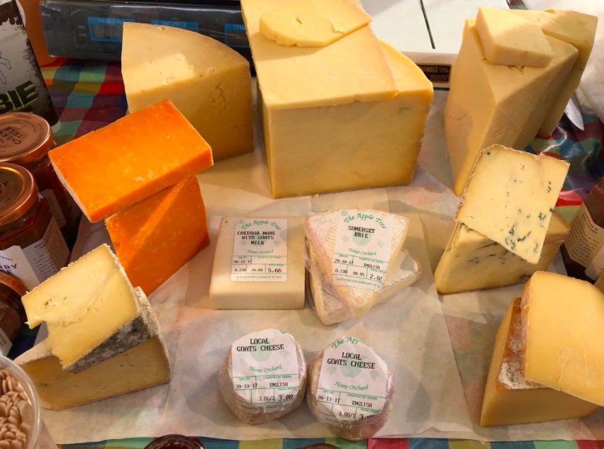 Looking at our delicious cheeses ready for the markets this weekend is making us hungry. Cheese and chutney anyone?<a href="/SCFoodMarket/">Southbank Centre Food Market</a> <a href="/DOYSQ/">Duke of York Square</a> <a href="/EatMeDrinkMeLDN/">Eat Me Drink Me</a> #London #Cheese #Chutney #Cider #Curds #ChristmasGift #CheeseChutneyCrackers #SCFoodMarket #EalingArtisan #EatMeDrinkMeLDN