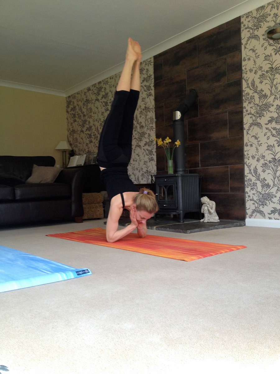 bendydebs's tweet photo. #Balance #Yoga #Strength #Stillness #Practice #perseverance https://t.co/4yxOc796g7