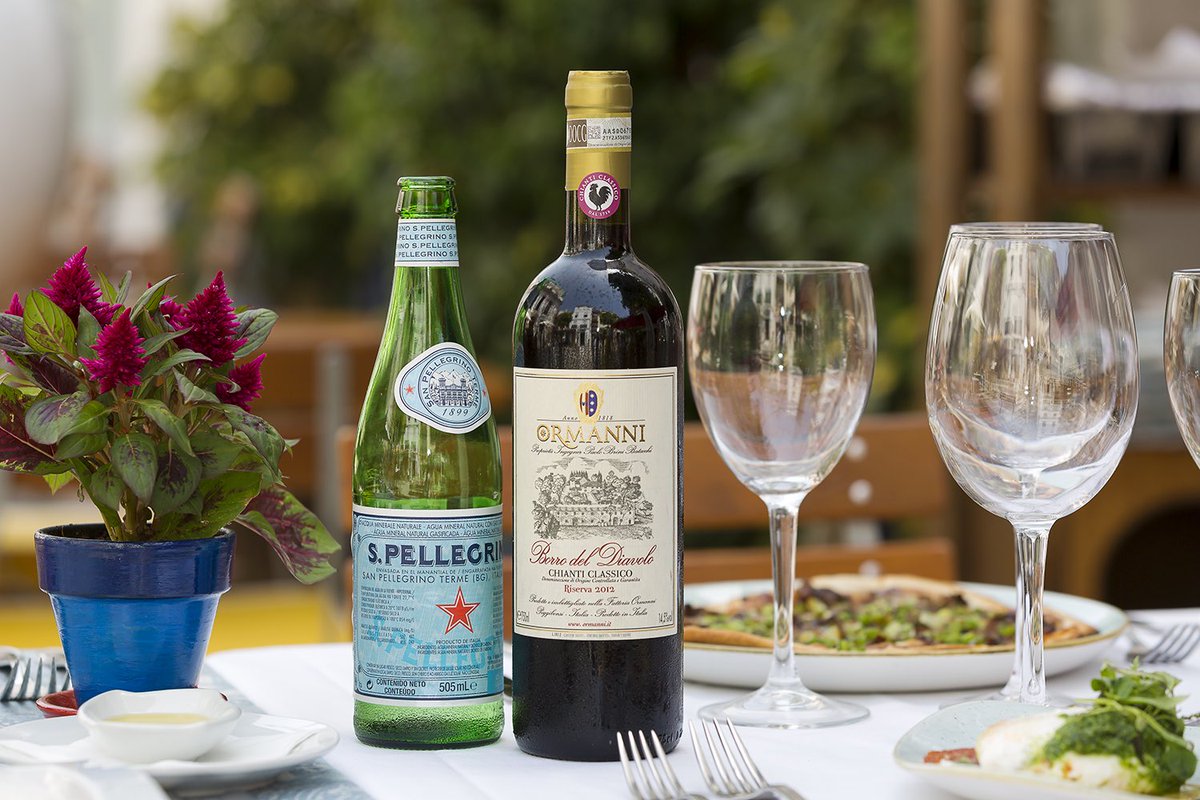CafeFlore_es's tweet photo. Un buen vaso de Ormanni Chianti para acompañar la esencia de La Cocina en #CafeFlore 

¡Os esperamos!

#GroupCasanis #ItalianFood #CascoAntiguo #Marbella https://t.co/3xCZpuzyZ7