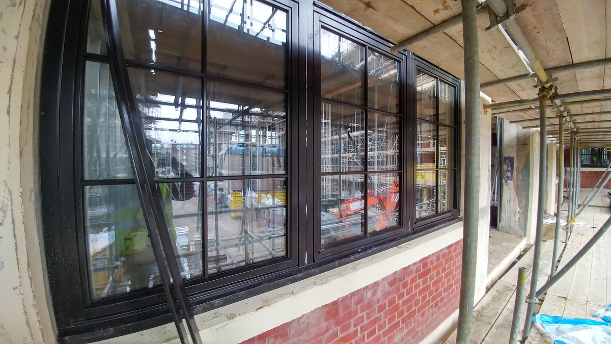 aca_studiosltd's tweet photo. New Westport windows and stone banding going into Block D at #Camberwell Road this morning @HydeHousing #Purelake https://t.co/5WcIoiIBNY