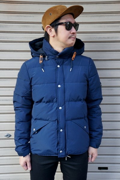 select_fleaker's tweet photo. 【PENFIELD USA】こちらはネイビー!王道カラーです。ロクヨンはその落ち着いた風合いから流行に左右されず長いお付き合いができるダウンジャケットです。#PENFIELD #PENFIELDUSA #ペンフールドUSA #ダウンジャケット #ダウン #ジャケット #アウター https://t.co/ygioGOMX1o https://t.co/8srNneOoBs