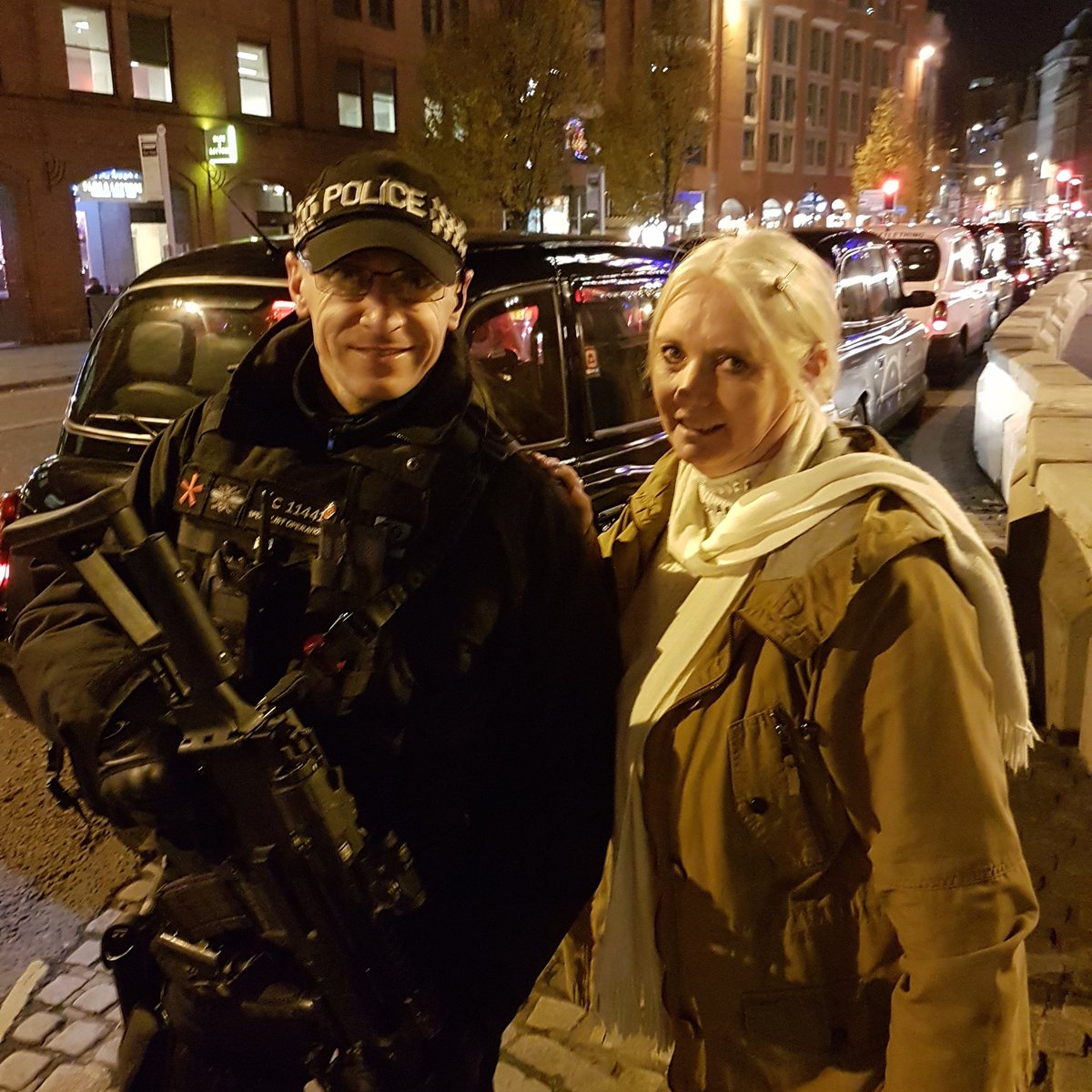 RadfordJune's tweet image. Thanks GMP for keeping us safe this Xmas