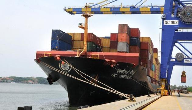 businessline's tweet image. #KochiPort receives first coastal steel consignment from RINL bit.ly/2zATWrt
