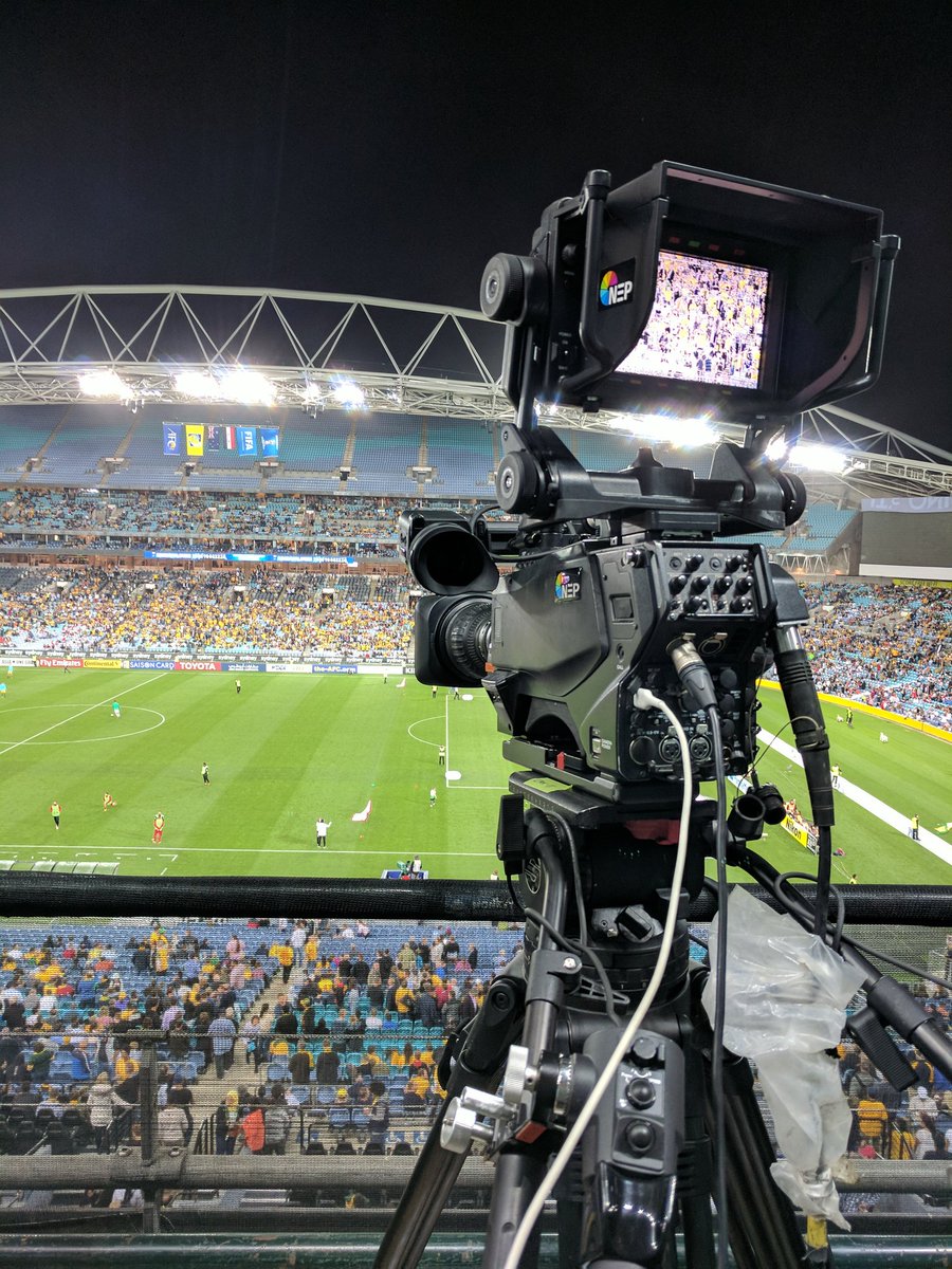 MitchOates's tweet photo. This week I'm shooting the Rugby League World cup in ACT, Western Australia, Northern Territory, Australia Vs Honduras football in Sydney and South Australia for great white sharks.βοΈβ½ππ¦π #lovingLife #TotallyTrashed #8Flights https://t.co/FgCUIpKOpq