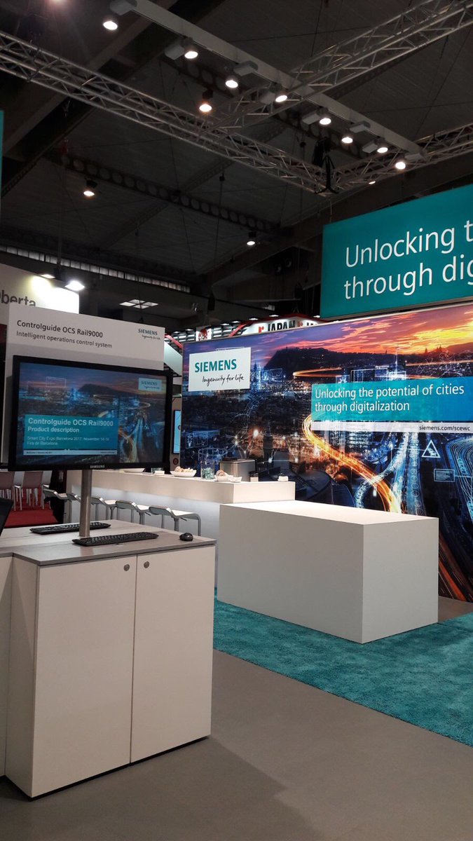 siemens_es's tweet photo. Todo preparado para conocer cómo convertir las #ciudades en #SmartCities 🌆
¡Ven a vernos a #SCEW17! https://t.co/5Hv8Iet3kO https://t.co/rwM6pOBdTR