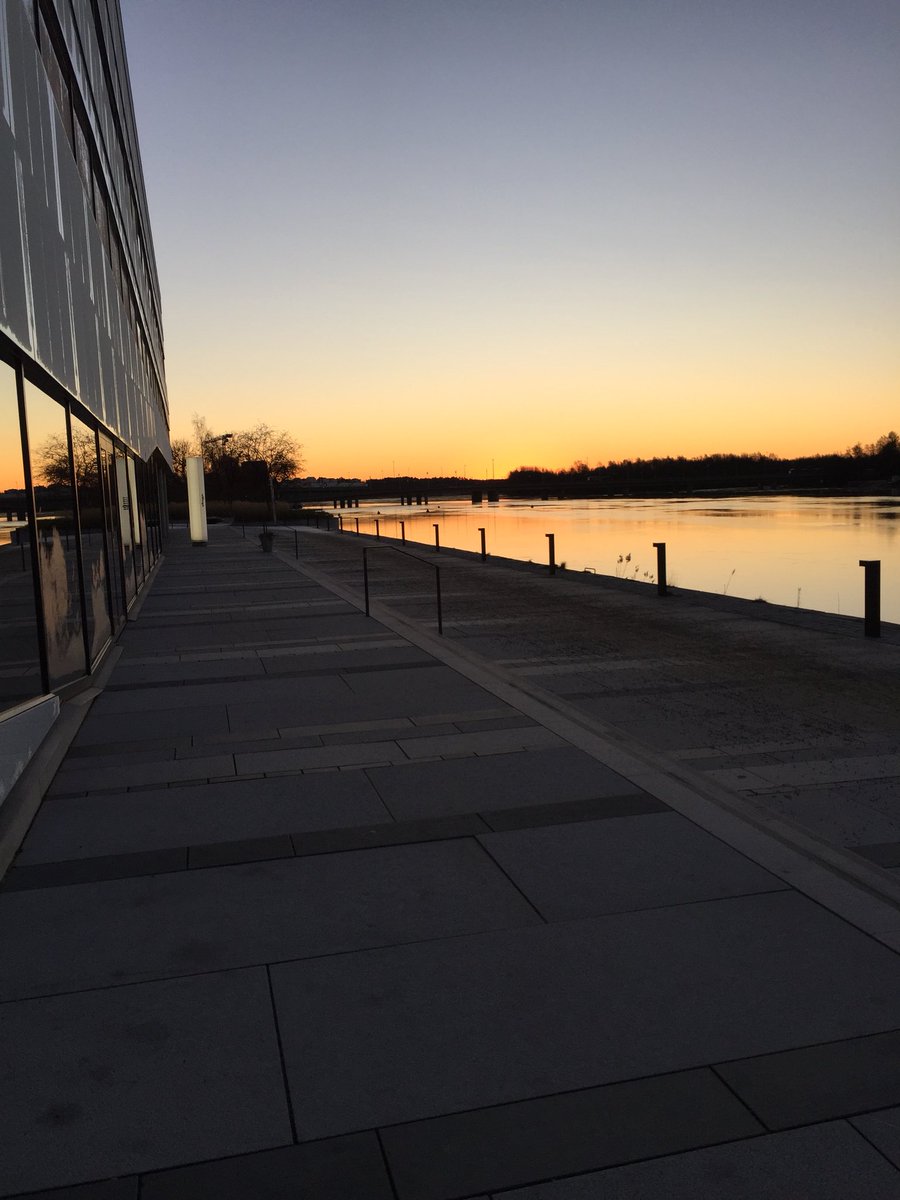 BacksellMalin's tweet photo. Skolkonferens ”Lyft elever med autism” #lyftelever #learning #väven #umeälven https://t.co/fGGUIlStuM