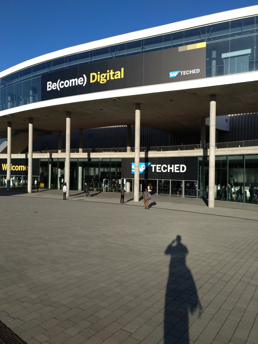 paolostivanin's tweet photo. #TechEd2017 I'm here! :) See u tomorrow for my first talk: advanced programming techniques with #cloudfoundry https://t.co/QrUJKY3PlS