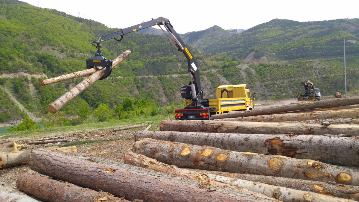 MikronHidrolik's tweet image. Tomruk Vinci - Timber Crane - Лесовоз
#vinç #tomrukvinci #tomrukyükleme #timber #timbercrane #crane #mobilecrane #mobilvinç #лесовоз #манипулятор #лес #грейфердлялеса #грейфер #крань #forestry