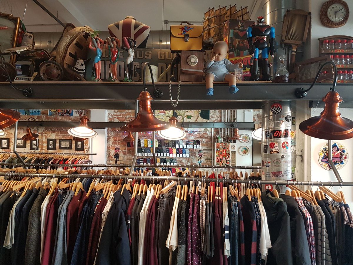 Bahnhof Shop tweet media