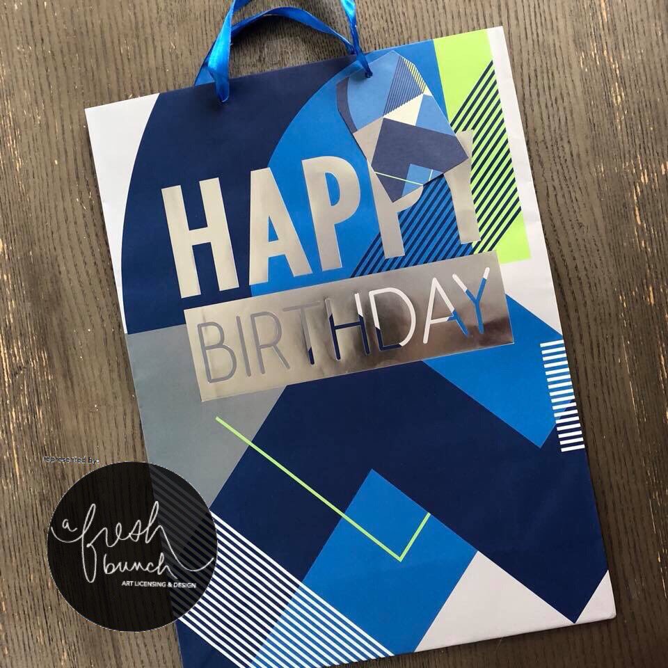 luckidney's tweet photo. Happy to share another product sample. Hopefully you’ll see them in US retail shops. I don’t know when or where they’ll land! If you see them in the wild I’d love to see a pic 😊 #artlicensing #afreshbunch #womenwhocreate #lucindakidneyillustration
https://t.co/gzLGwbWh02 https://t.co/AaFJCMHXc1