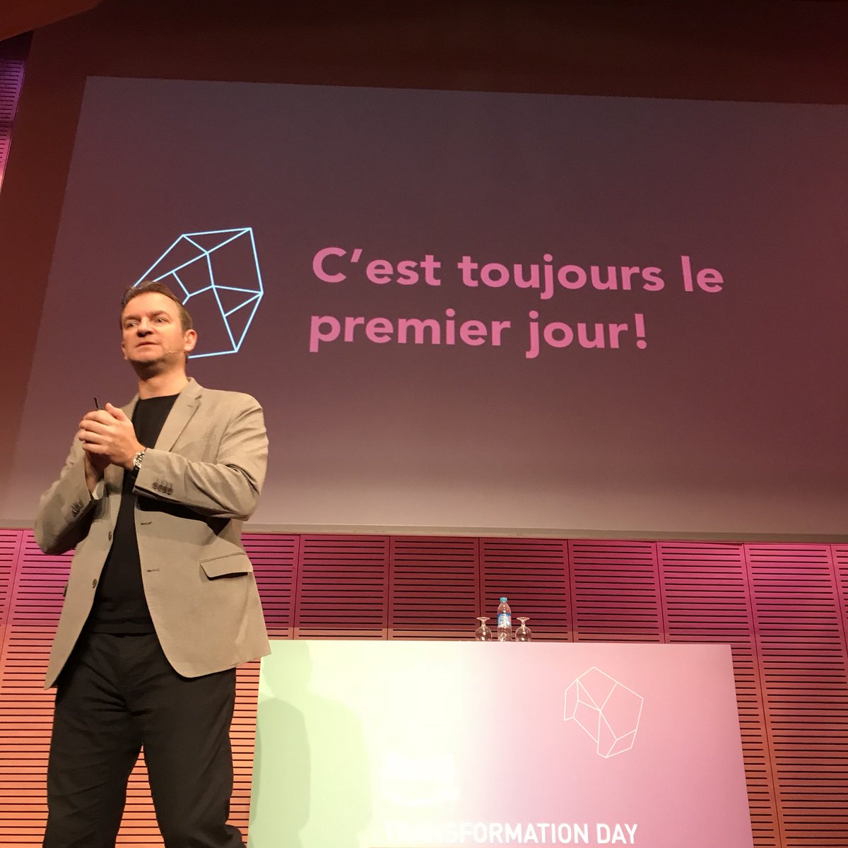 AWSFrance's tweet photo. #awstransformationday Lyon nous sommes une société du 1er jour. Nous gardons notre culture de startup @BorisLecoeur https://t.co/9710F5hwqY