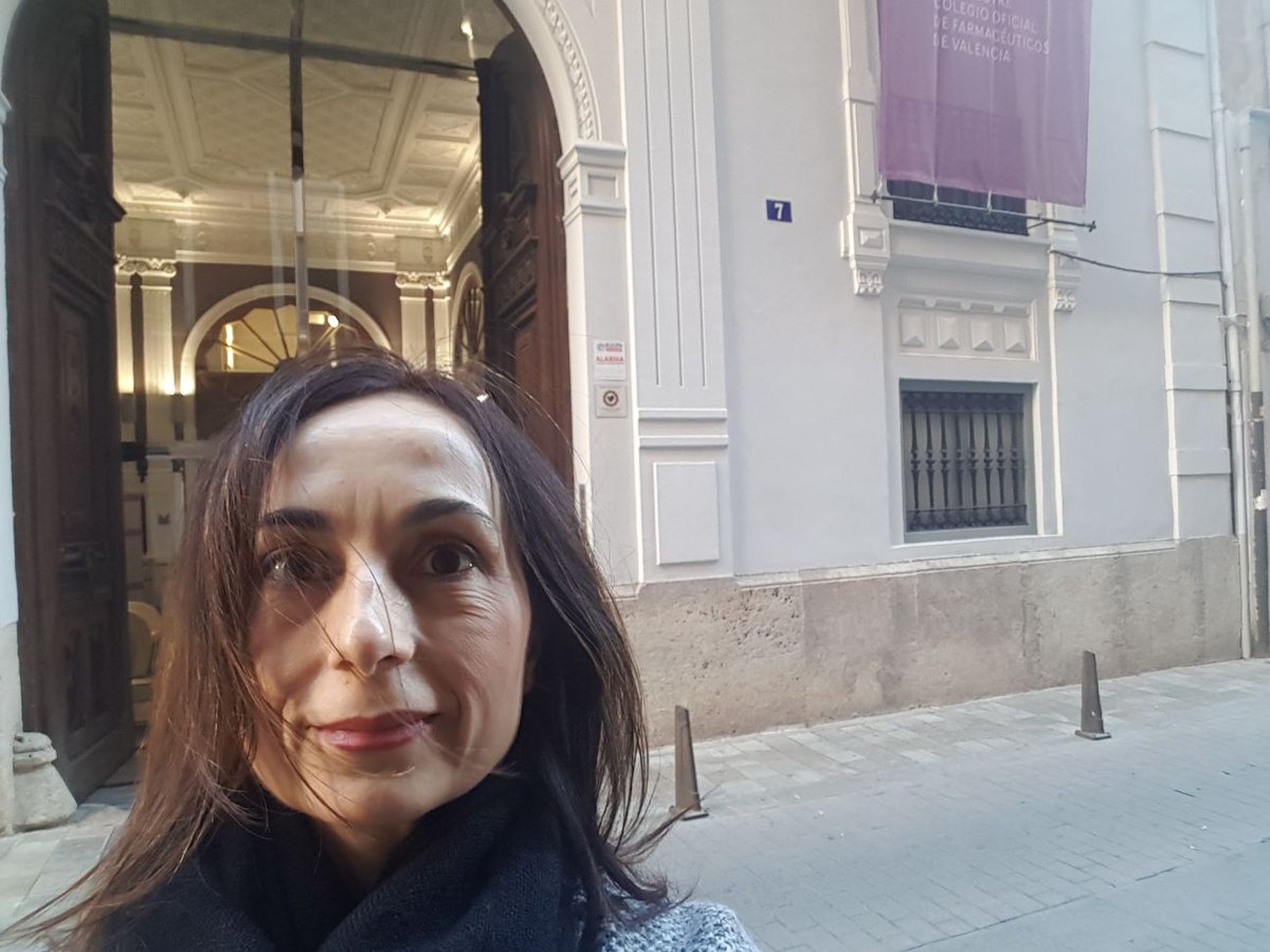 SKCS_SKINCARESS's tweet photo. Ya en el @micofvlc para la segunda jornada de formación sobre #INDICA+PRO ¡Vamos a por el martes! 😃 #FarmaciaAmparoBurgos https://t.co/2pcuJ9QHEV