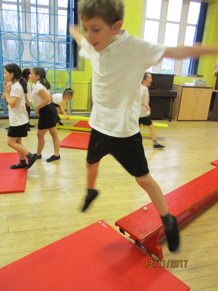 class4stonefold's tweet image. This half term Class 4 are enjoying learning gymnastics in P.E