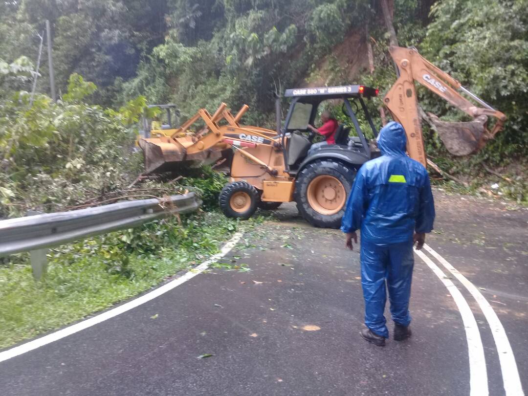 jkrkualapilah's tweet photo. Halangan di N141 Jalan Pelangai - Terentang, Kuala Pilah. Budaya Jasa Kepada Rakyat. @JKRMalaysia @saranidollah @RoslanMdTaha @JKRNS https://t.co/iGsoP5Ria7