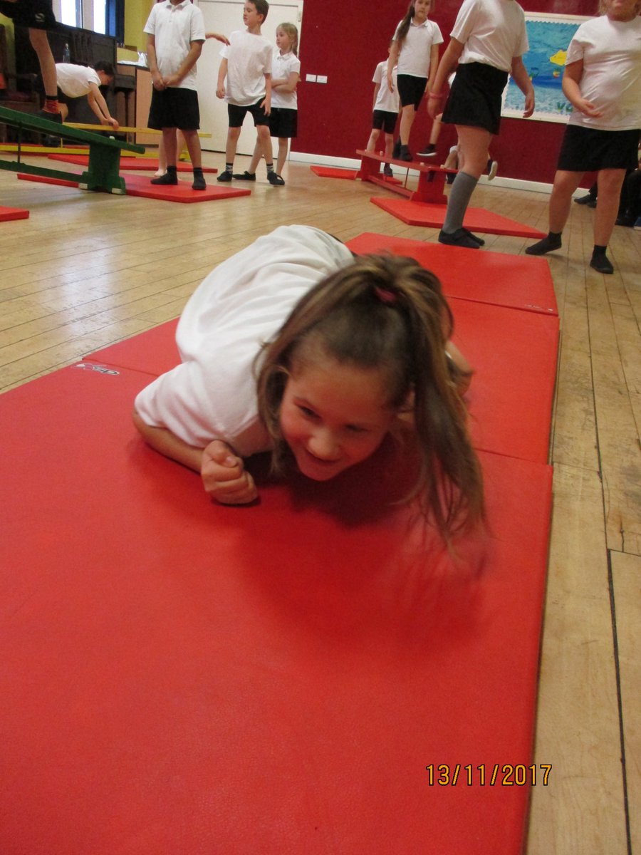 class4stonefold's tweet image. This half term Class 4 are enjoying learning gymnastics in P.E
