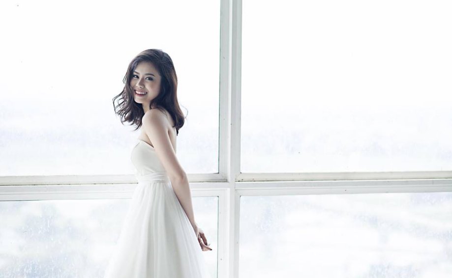 amberhwang13's tweet photo. My heart is an unmade bed, It might look messy but I swear It's a safe place to rest #SingleBride 👰💍 https://t.co/KQf5InoqZP