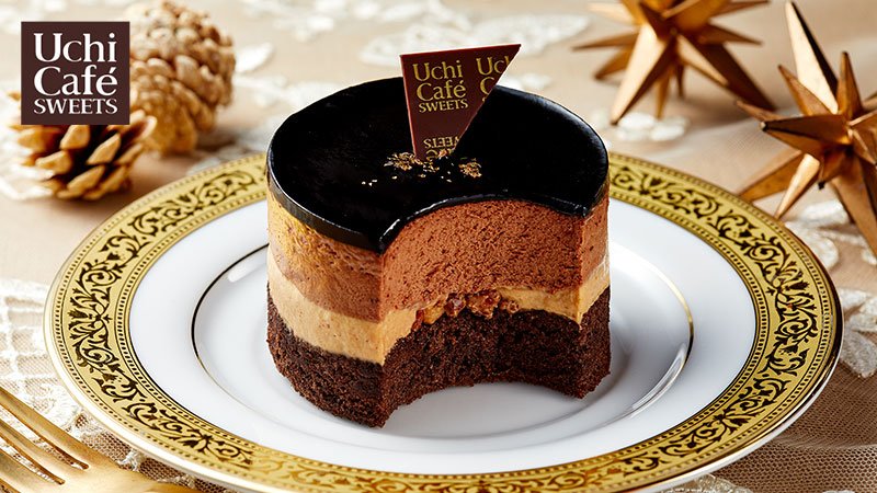 ローソン クリスマス予約ケーキ クリスマスショコラケーキ ノワール のミニサイズ が登場 高級感のある見た目の4層になったケーキです ローソン ウチカフェ スイーツ クリスマス T Co Ljpdudzco6