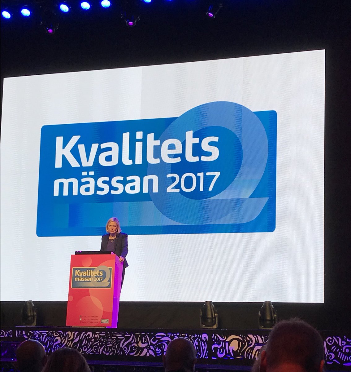 UlricaF23's tweet photo. Magdalena Andersson inleder Kvalitetsmässan 2017 #kvalitetsmassan#skolatrelleborg https://t.co/9ppaaGjFva
